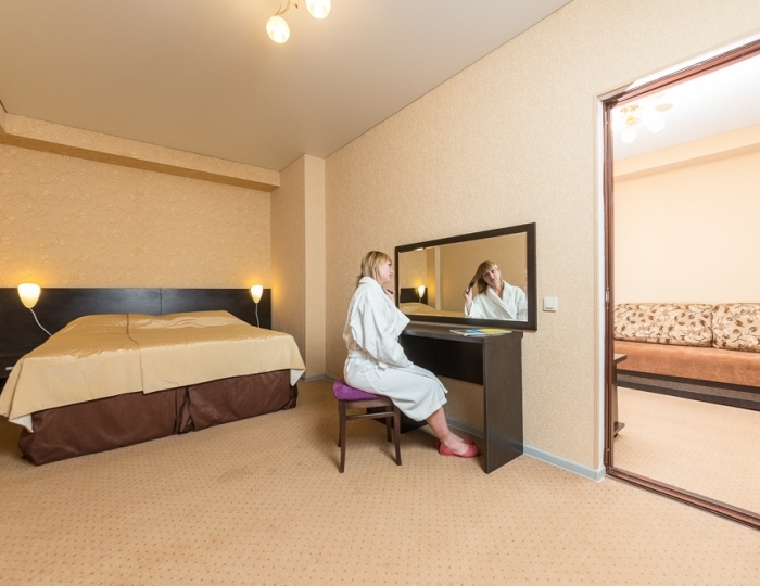 Люкс 2-местный 2-комнатный с балконом корп. 3 - Санаторий «Малая бухта»