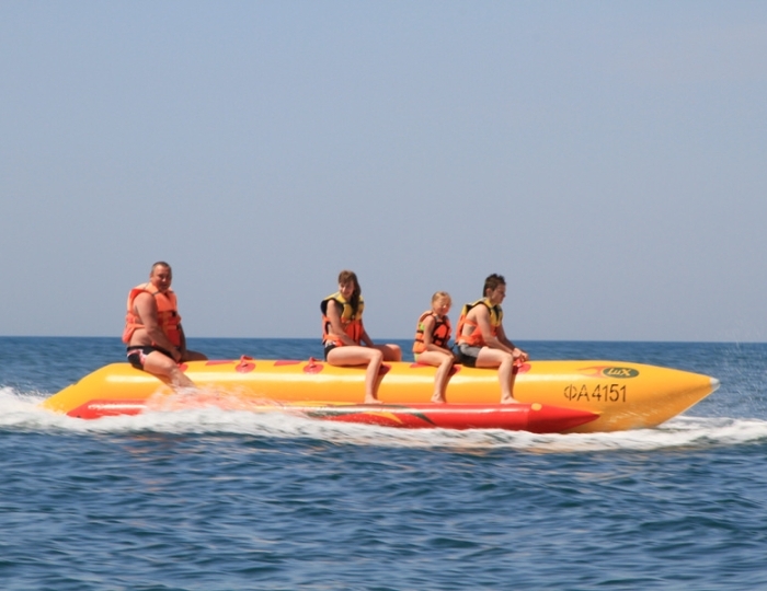 Водные морские аттракционы - Санаторий «Малая бухта»